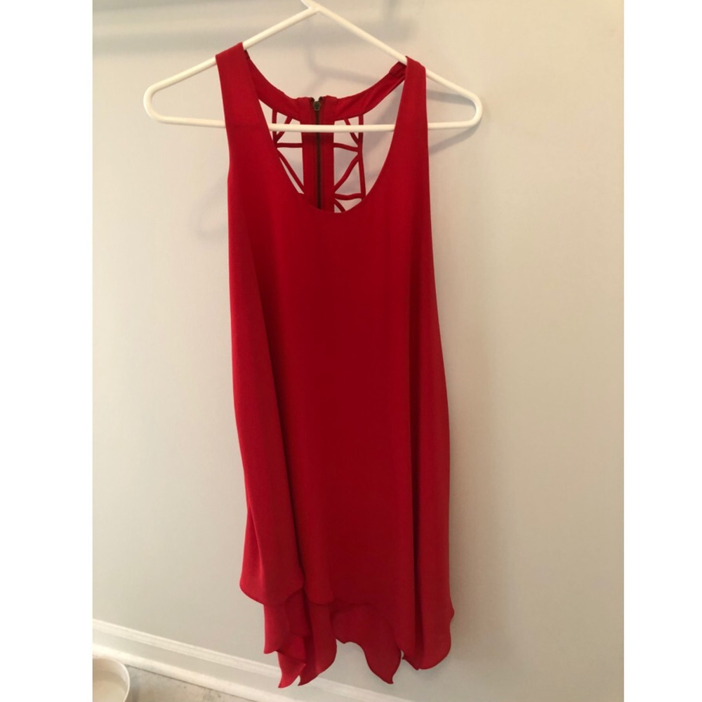 Red sleeveless dress